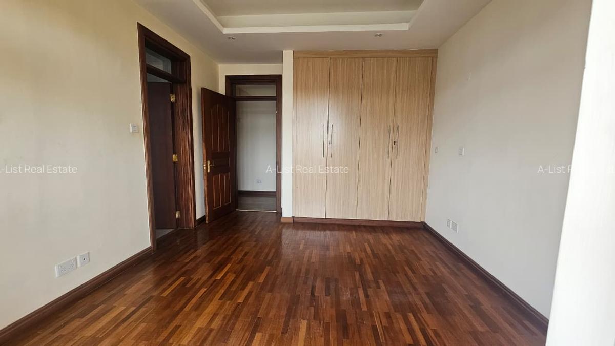 4 Bed Apartment with En Suite at General Mathenge - 13