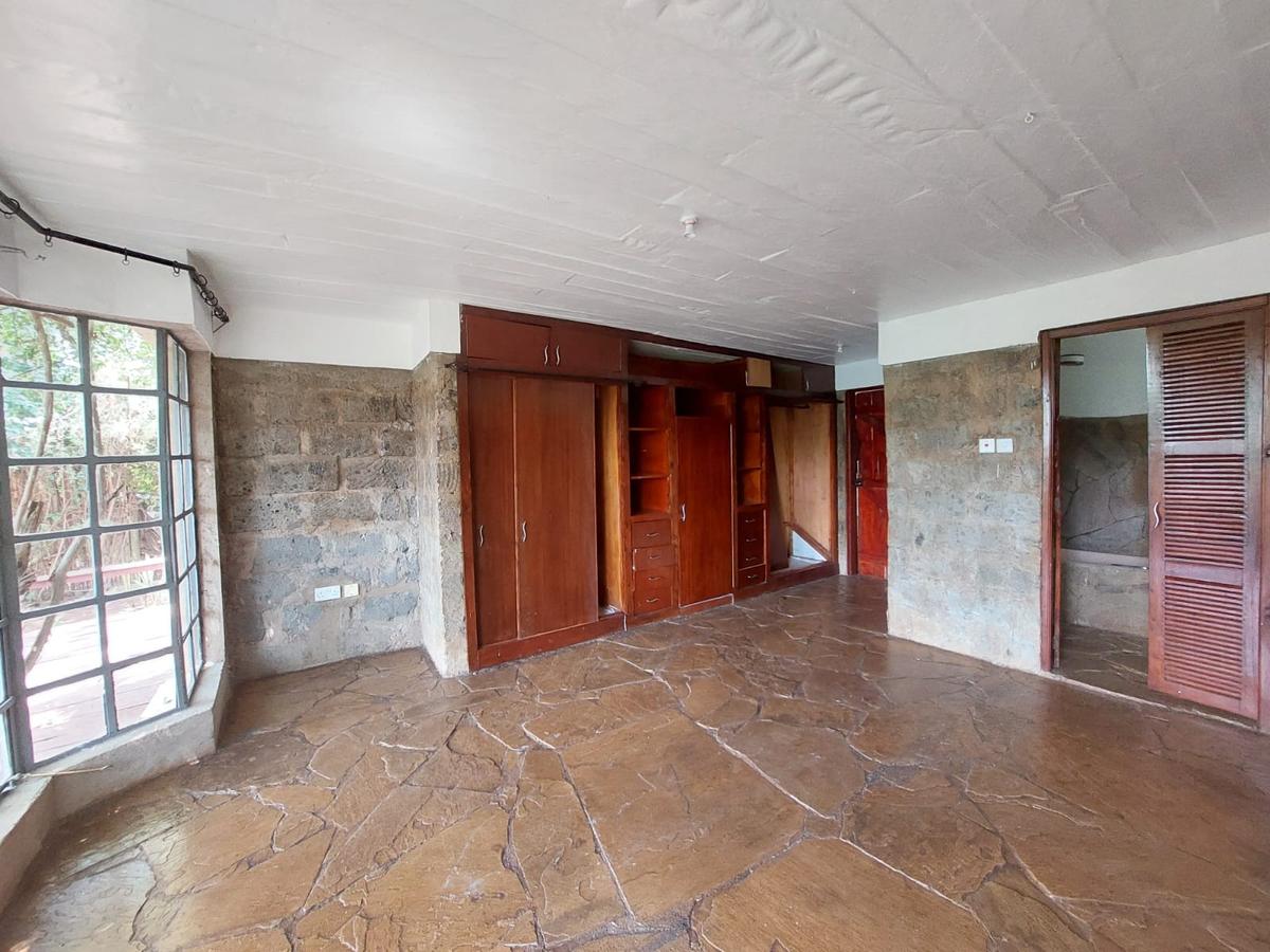 2 Bed House with Garden at Karen - 8