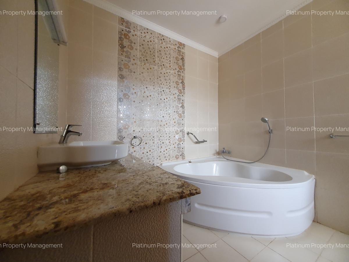 4 Bed House with En Suite at Kyuna Crescent - 16