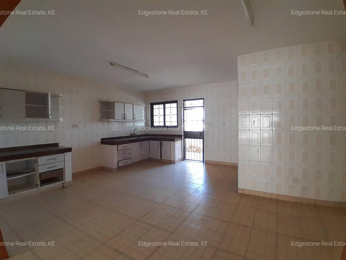 3 Bed Apartment with En Suite in Nyali Area - 15