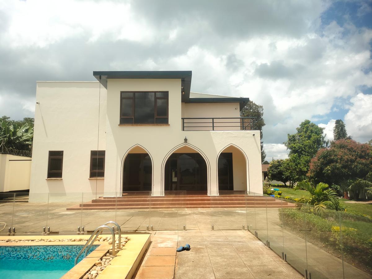 5 Bed Townhouse with Swimming Pool at Few Minutes Drive To Gigiri - 18