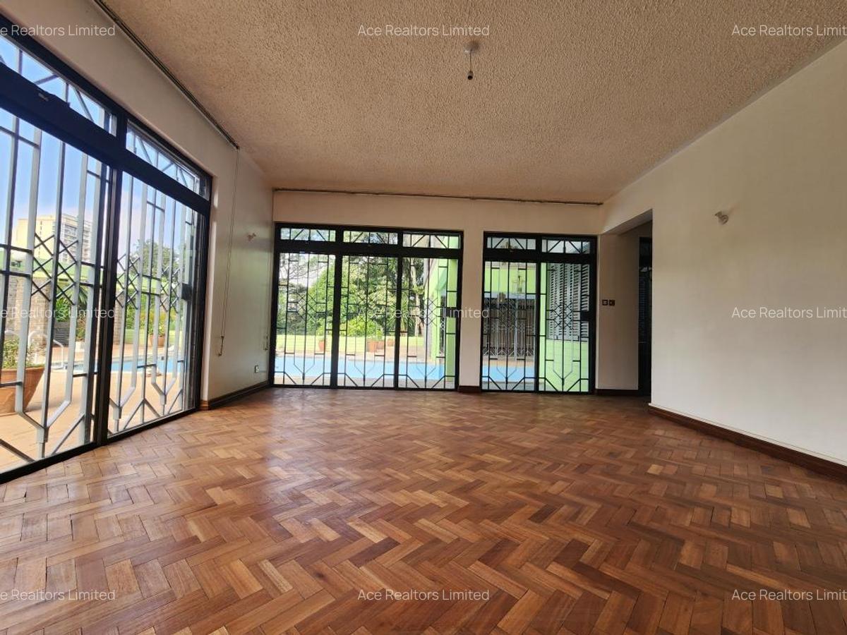 5 Bed Townhouse with En Suite at Old Muthaiga - 2