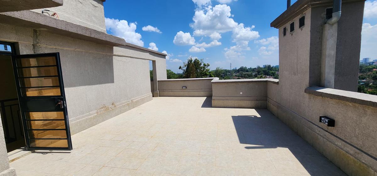 5 Bed Villa with En Suite in Lavington - 17