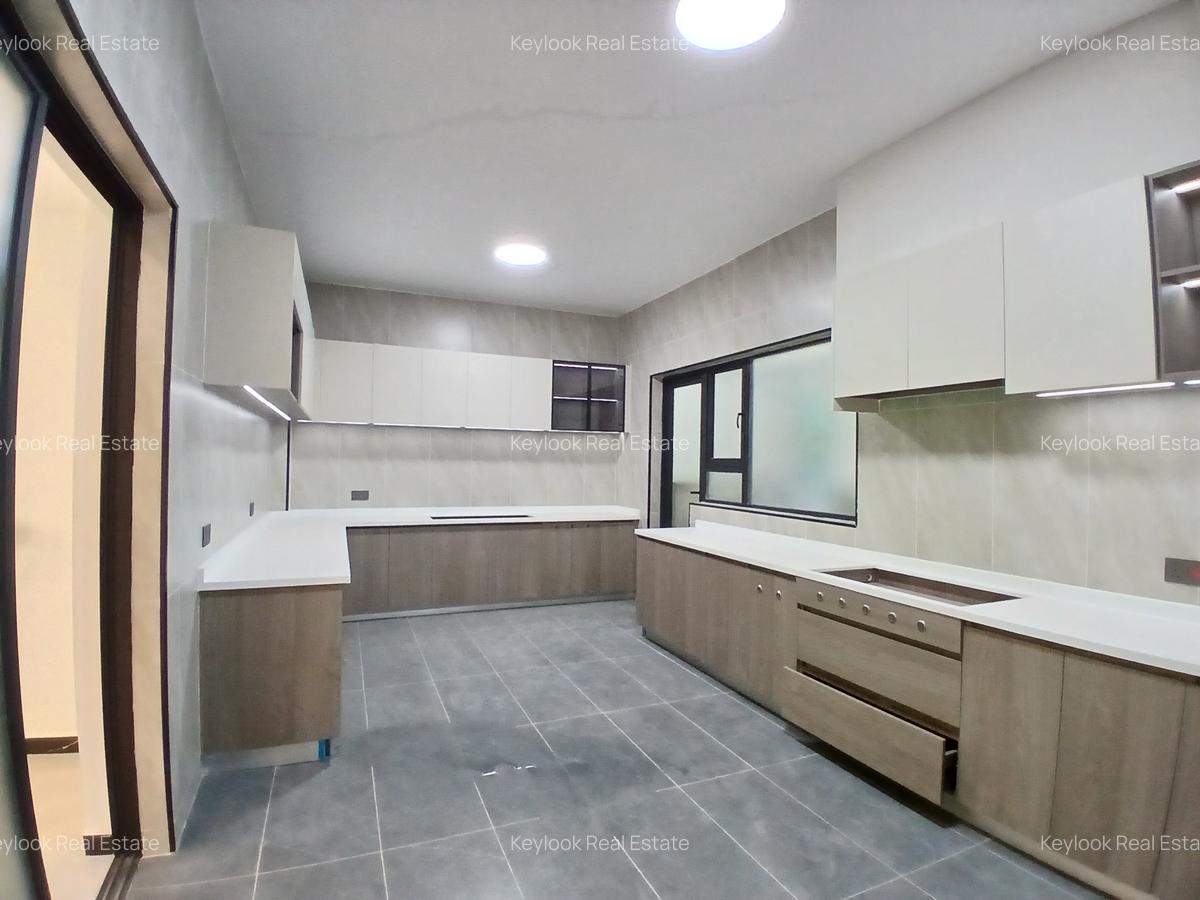 5 Bed Apartment with En Suite at Lavington - 4