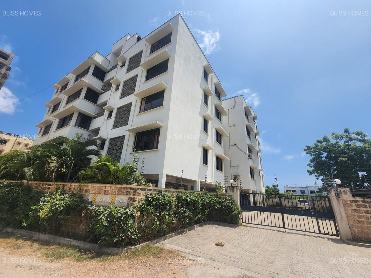 2 Bed Apartment with En Suite at Nyali Road - 1