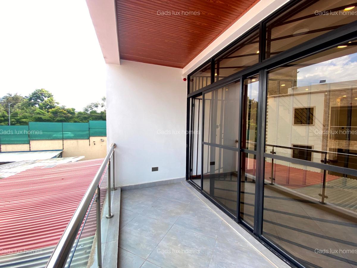 5 Bed Villa with En Suite at Spring Valley - 12