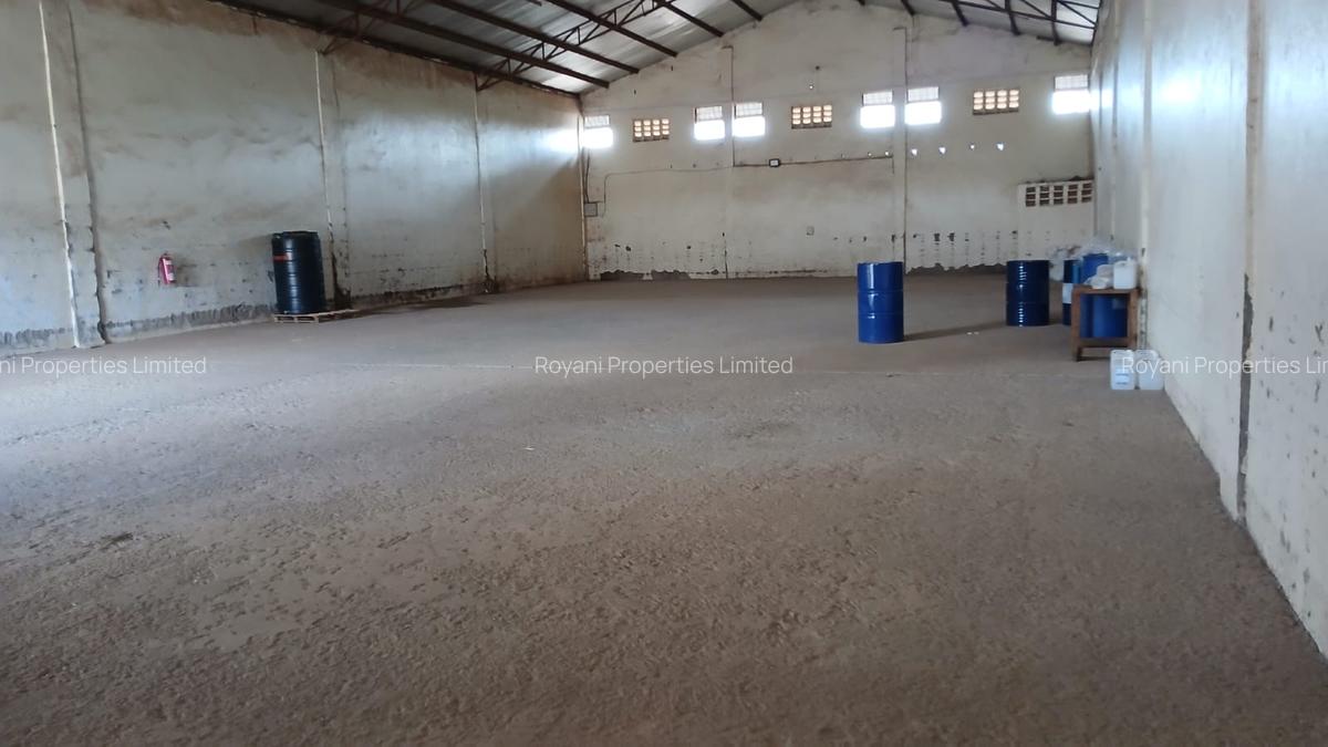 Warehouse with Service Charge Included in Thika - 2