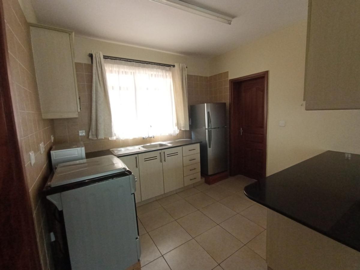 Furnished 1 Bed Apartment with En Suite at Riverside Drive Westlands - 3