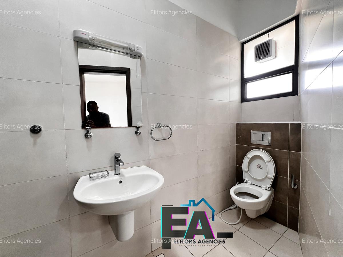 2 Bed Apartment with En Suite at Argwings Kodhek - 13