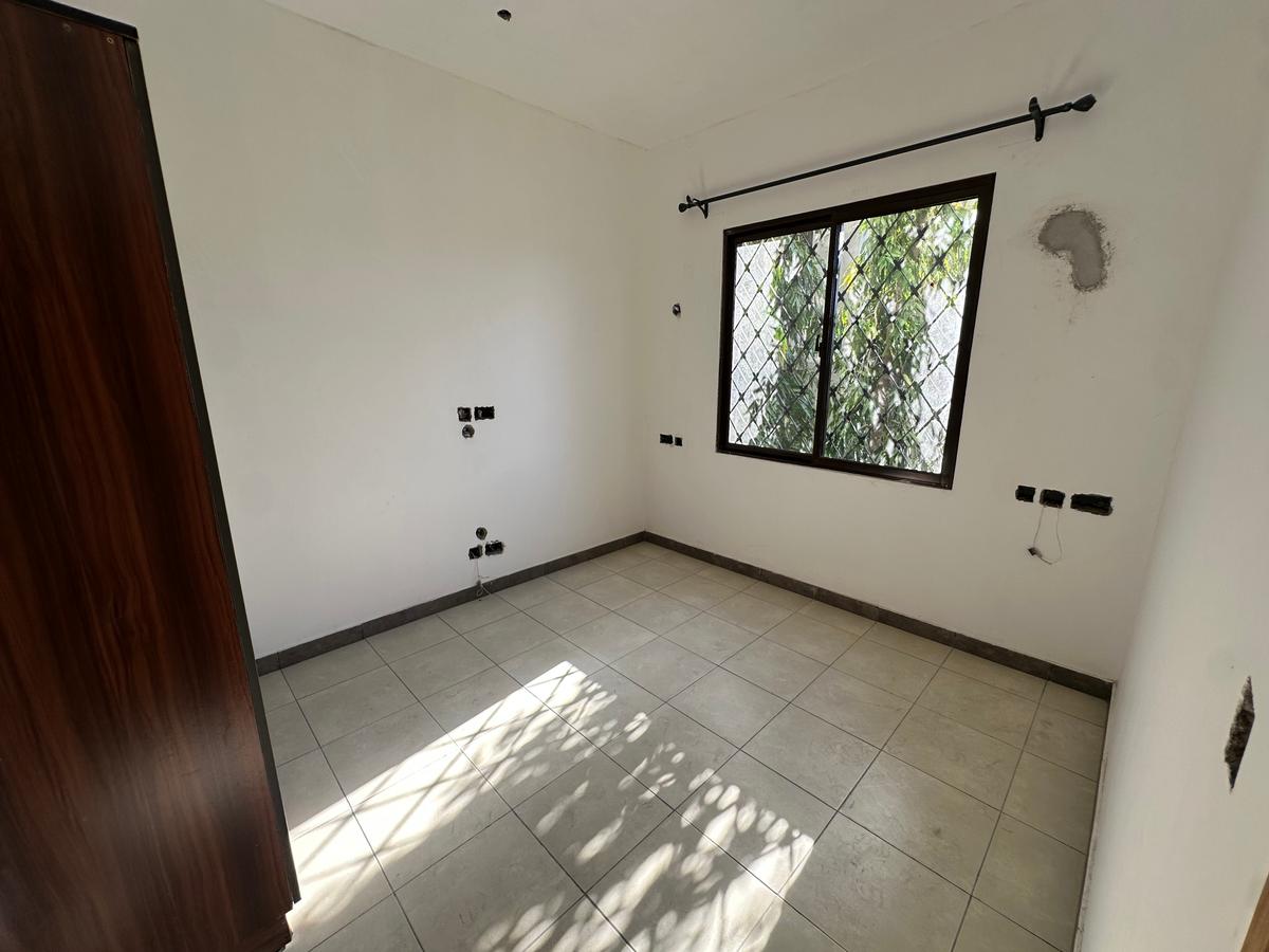 Serviced 2 Bed Apartment with En Suite at Bamburi Mtambo - 10