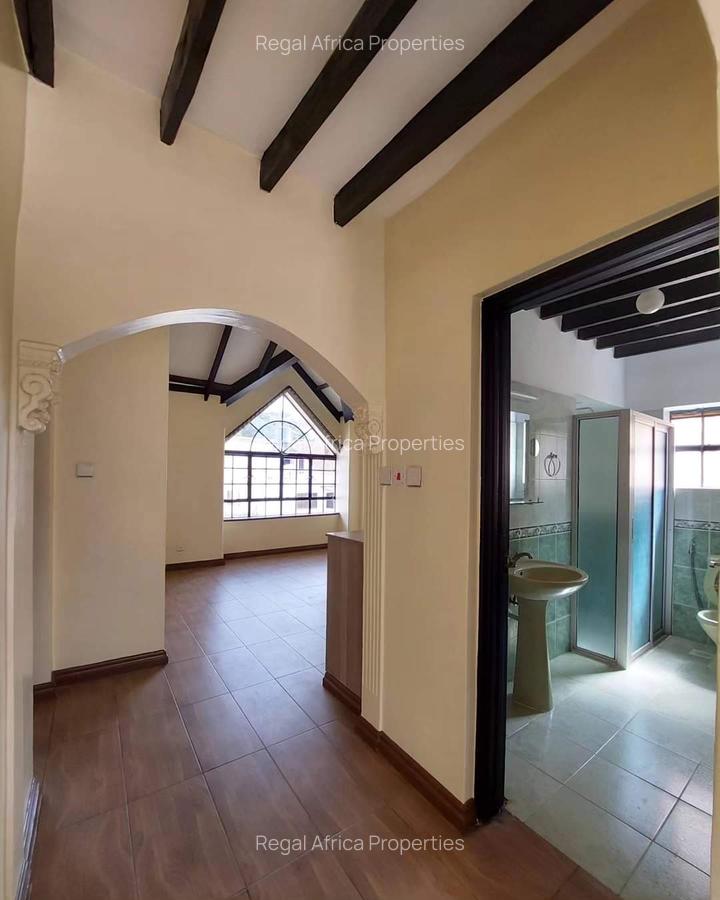 5 Bed Townhouse with En Suite at Muthangari Road - 3