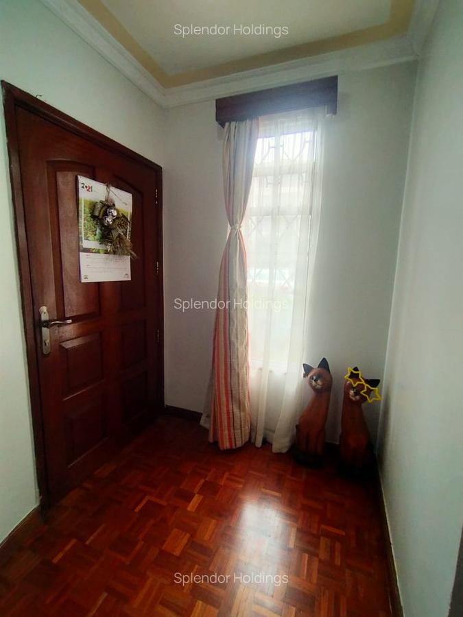 3 Bed Apartment with En Suite in Kilimani - 4