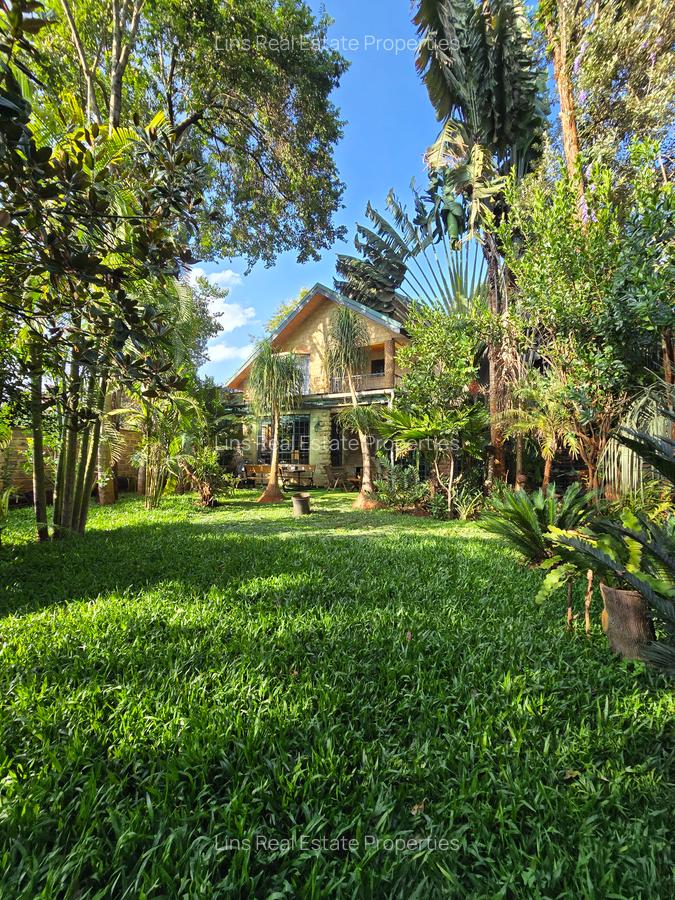 3 Bed House with En Suite in Nyari - 1