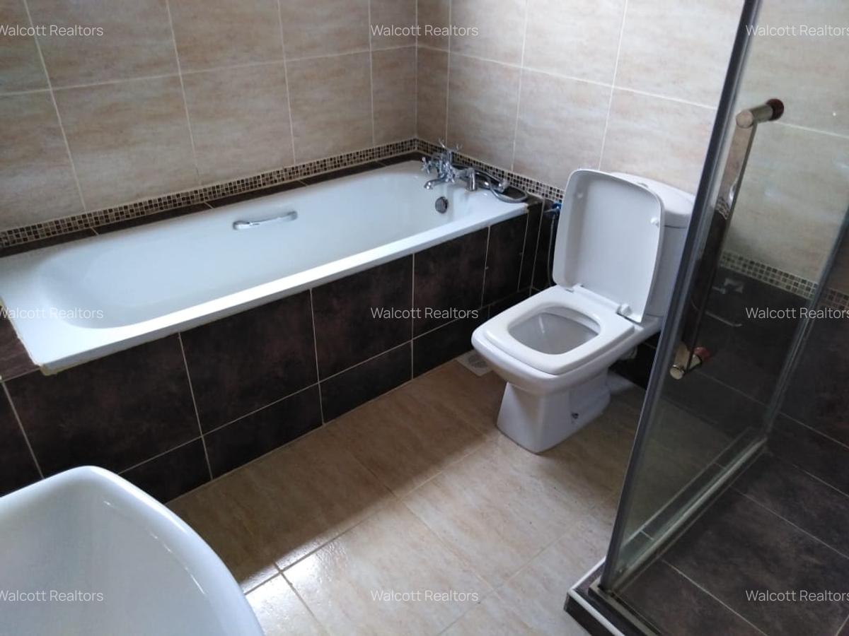 3 Bed Apartment with En Suite in Lavington - 9