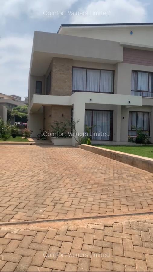 4 Bed Townhouse with En Suite at Runda - 13