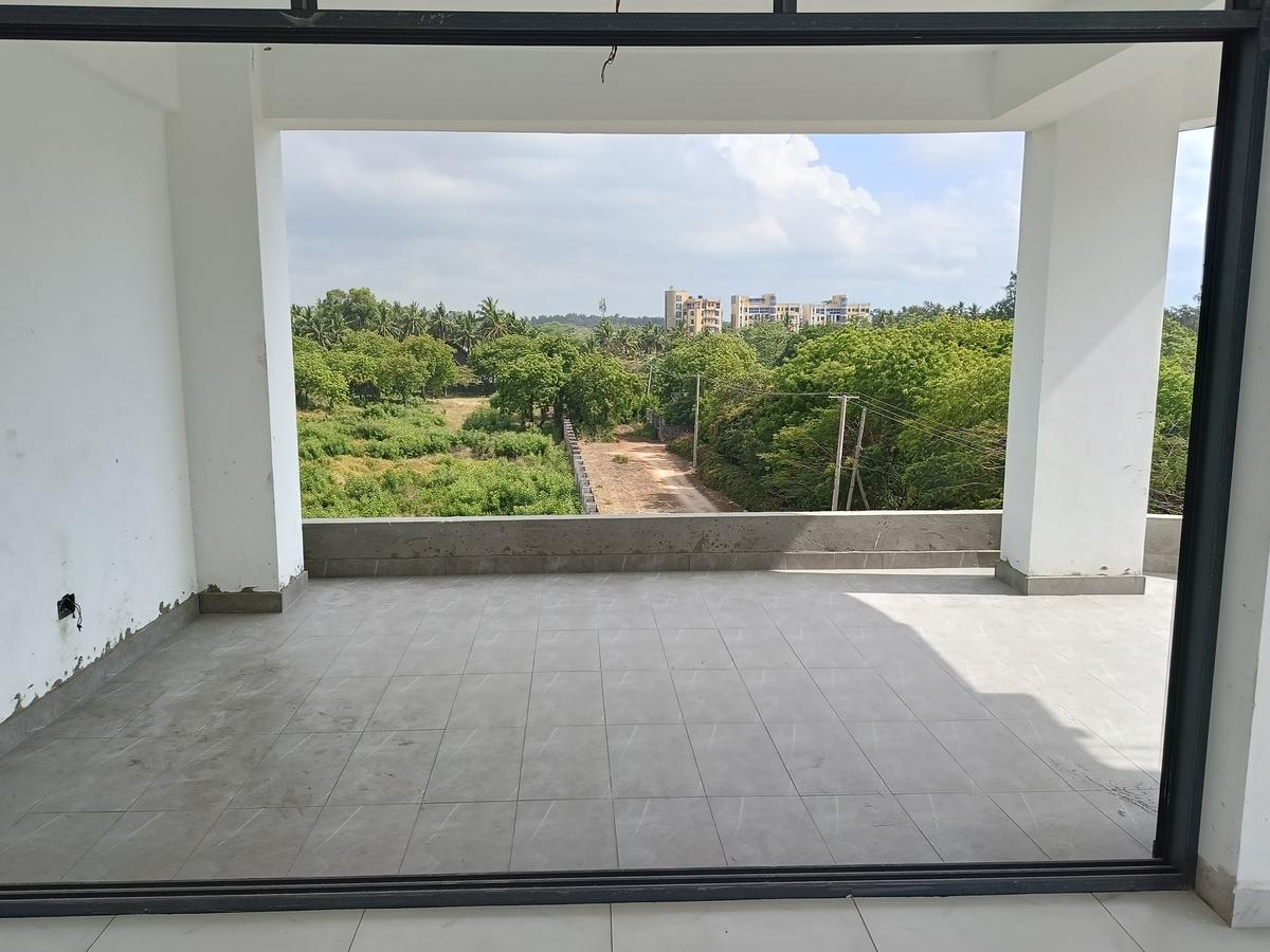 3 Bed Apartment with En Suite at Baobab Road - 6