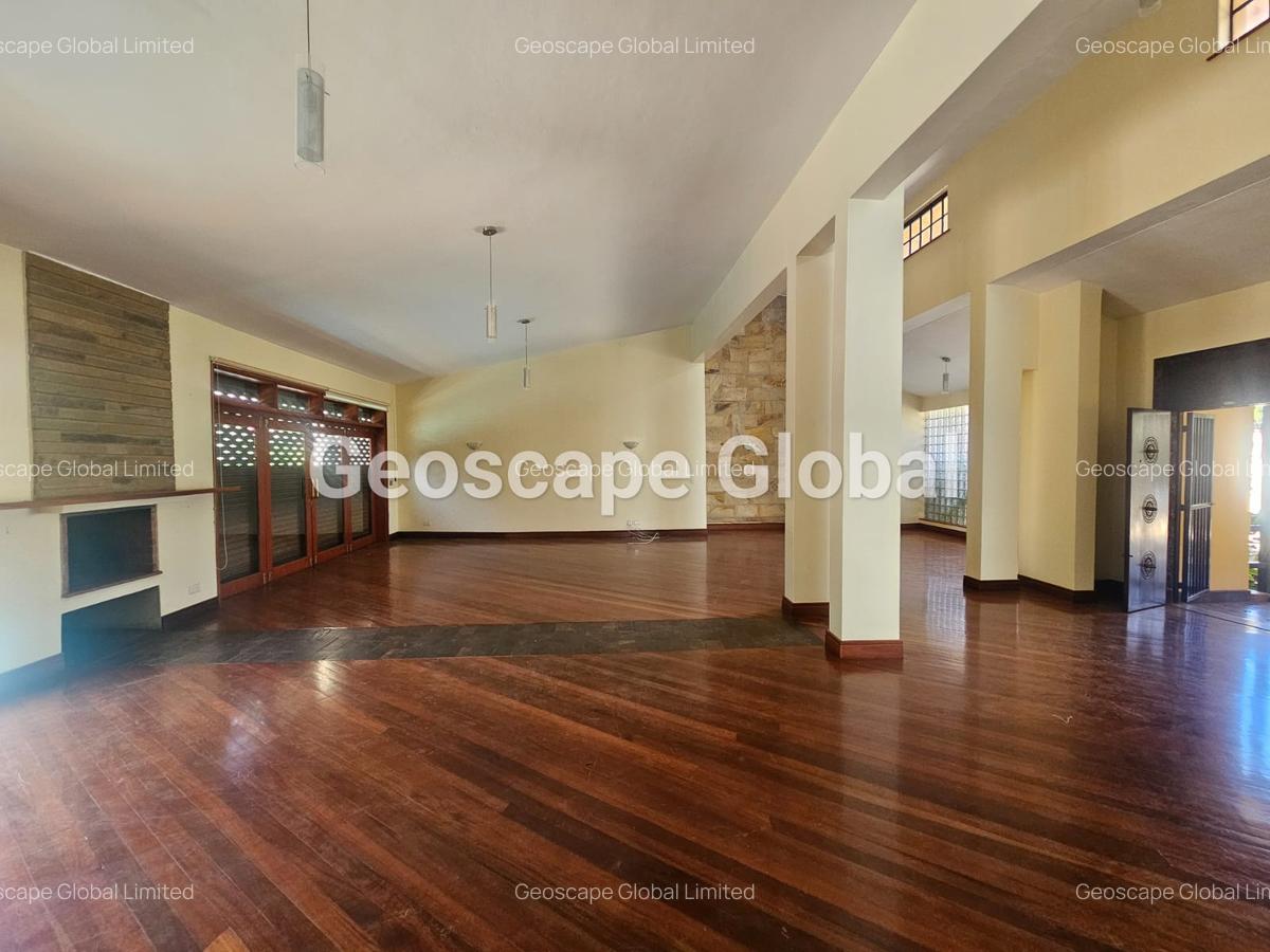 4 Bed House with En Suite in Runda - 4