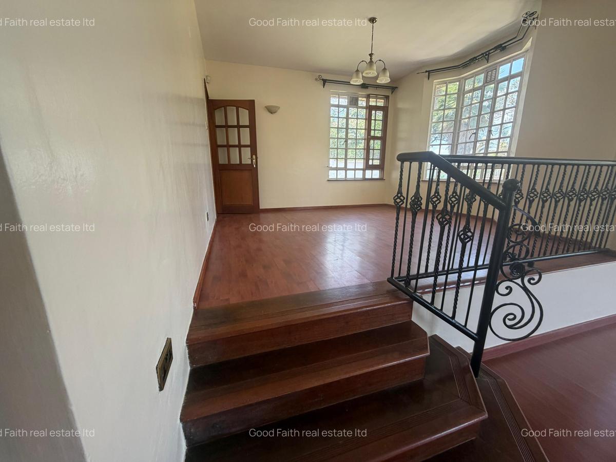 5 Bed House with En Suite in Runda - 13