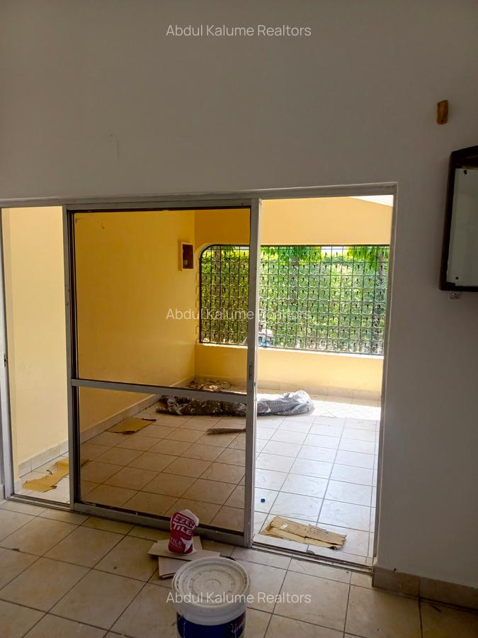 2 Bed House with En Suite at Bamburi - 5