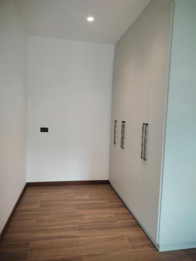 6 Bed Townhouse with Garden at Few Minutes Drive To Gigiri - 12