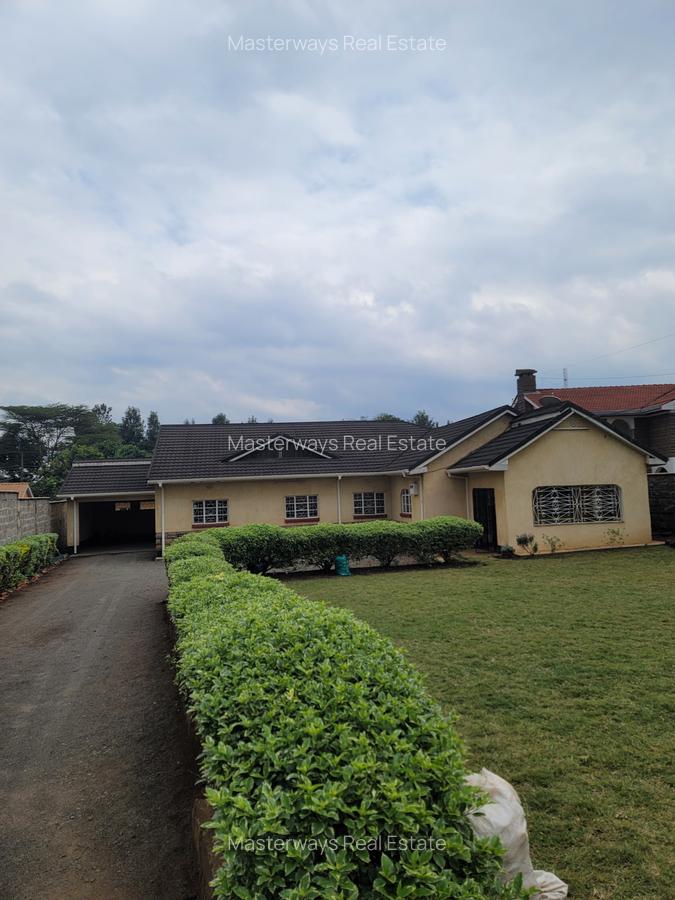 5 Bed House with En Suite at Mountain View Estate - 1