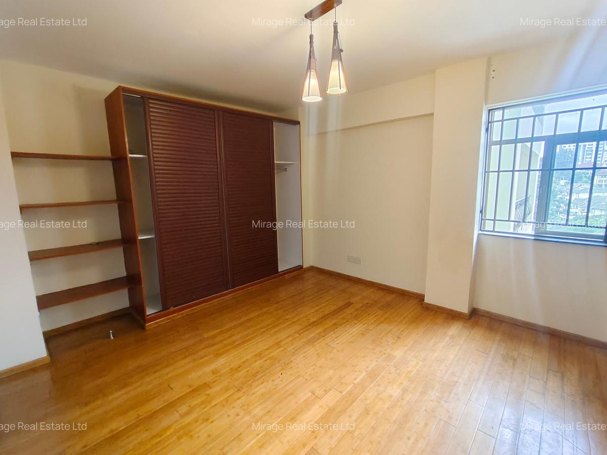 4 Bed Apartment with En Suite in Kilimani - 20