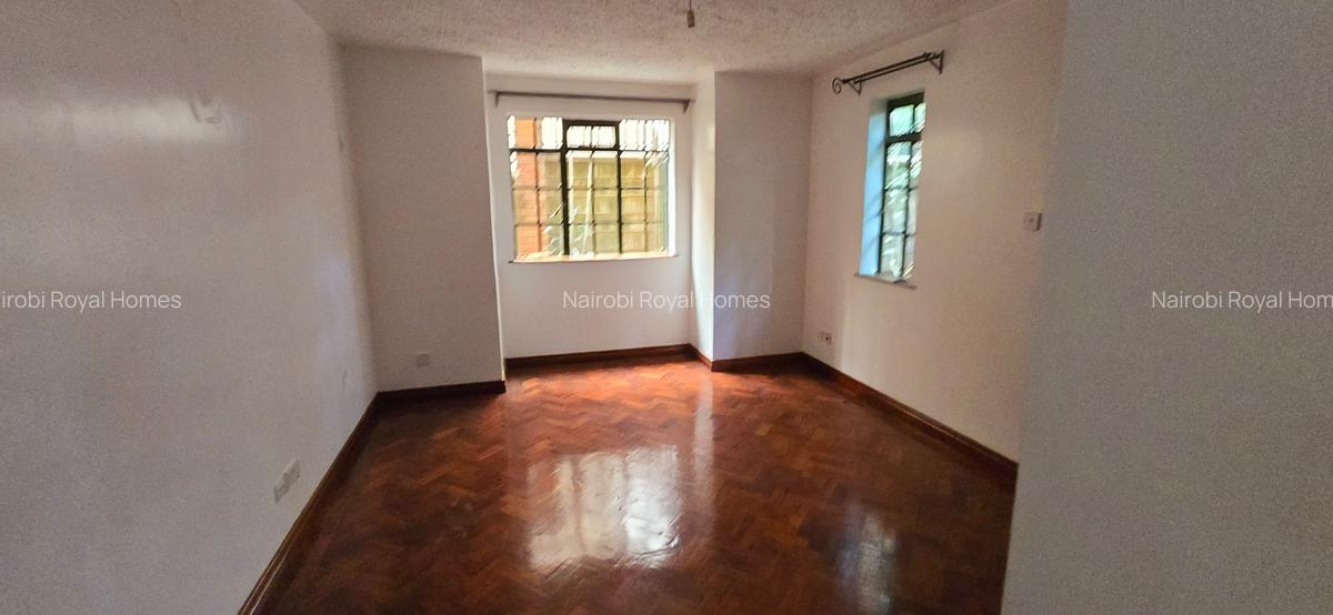 4 Bed Townhouse with En Suite at Lavington Convent Drive - 11