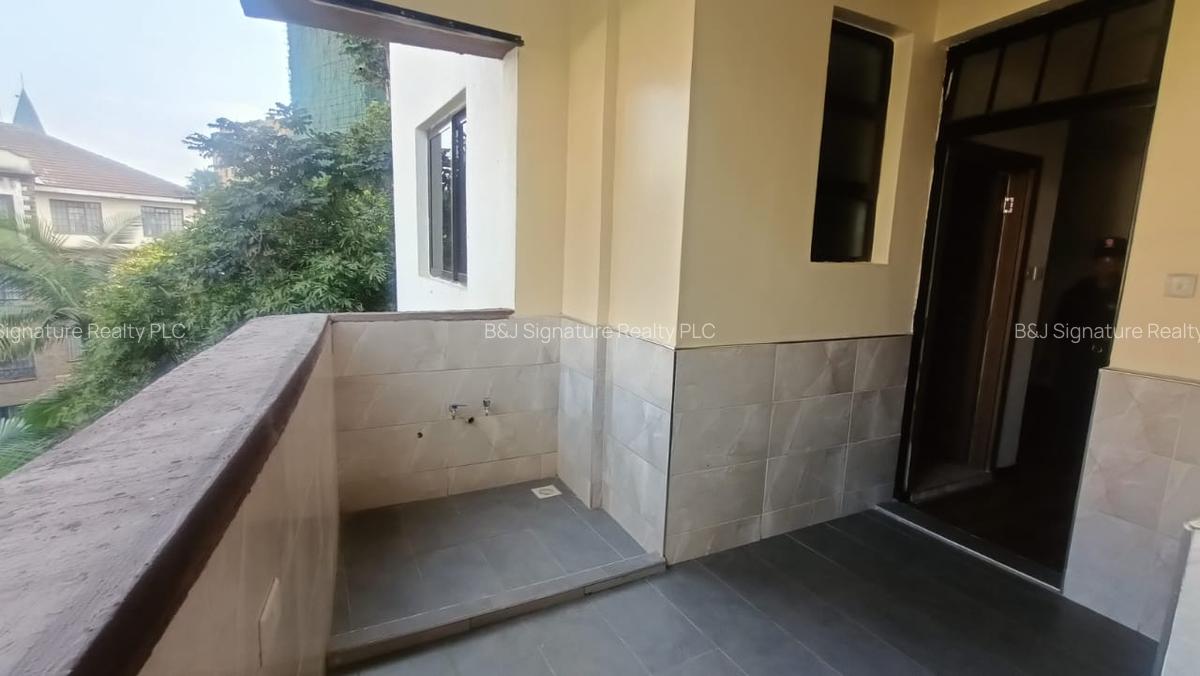 3 Bed Apartment with En Suite in Kileleshwa - 15