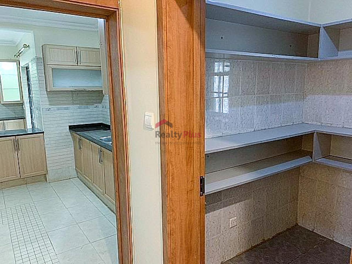 5 Bed Townhouse with En Suite in Kileleshwa - 3