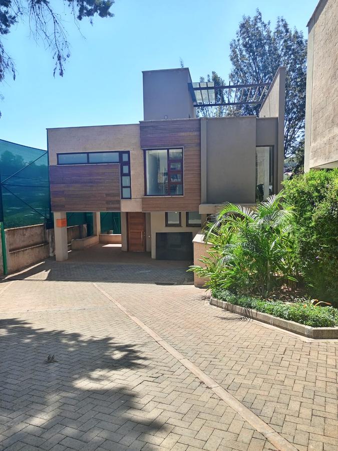 4 Bed Townhouse with En Suite in Lavington - 3