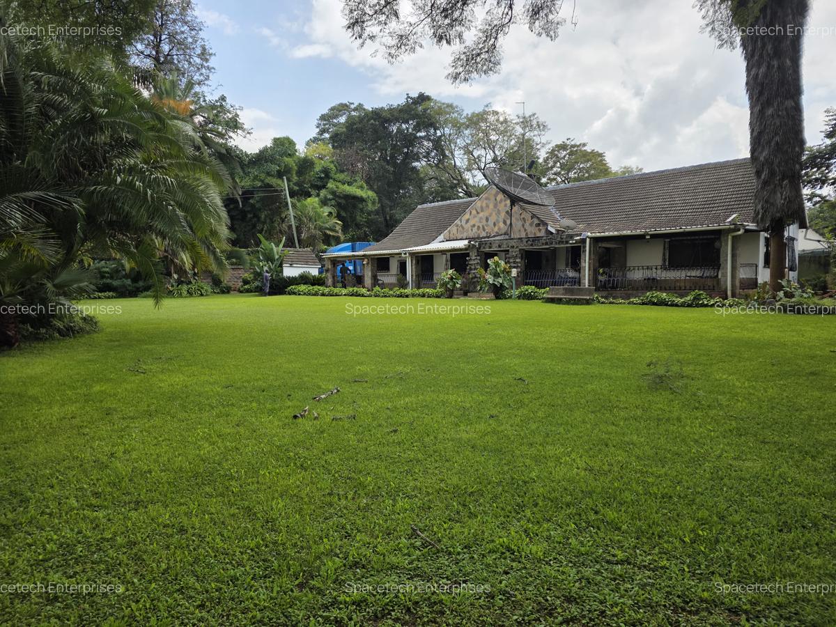 4 Bed House with En Suite in Spring Valley - 9