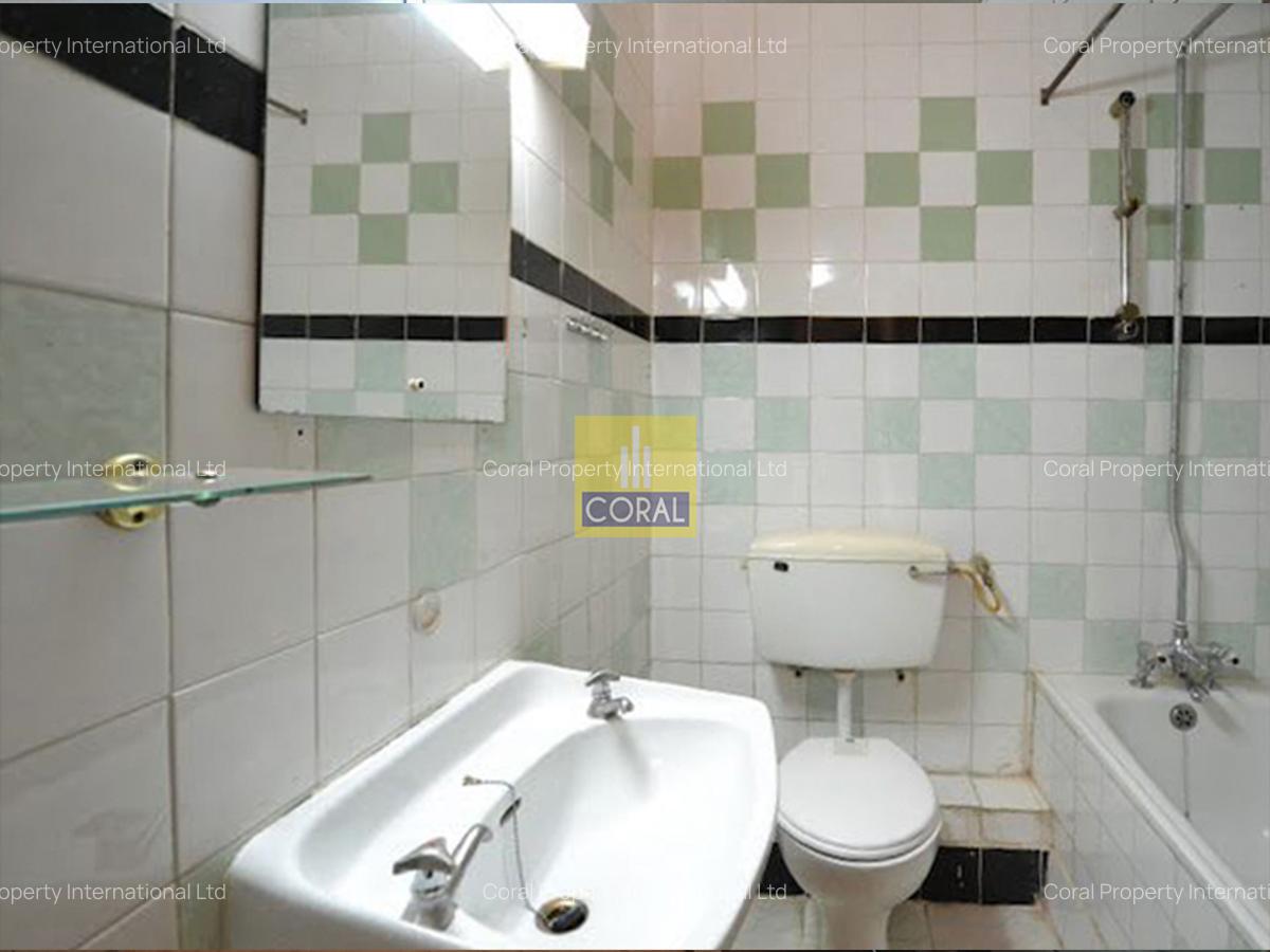 4 Bed Townhouse in Westlands Area - 16