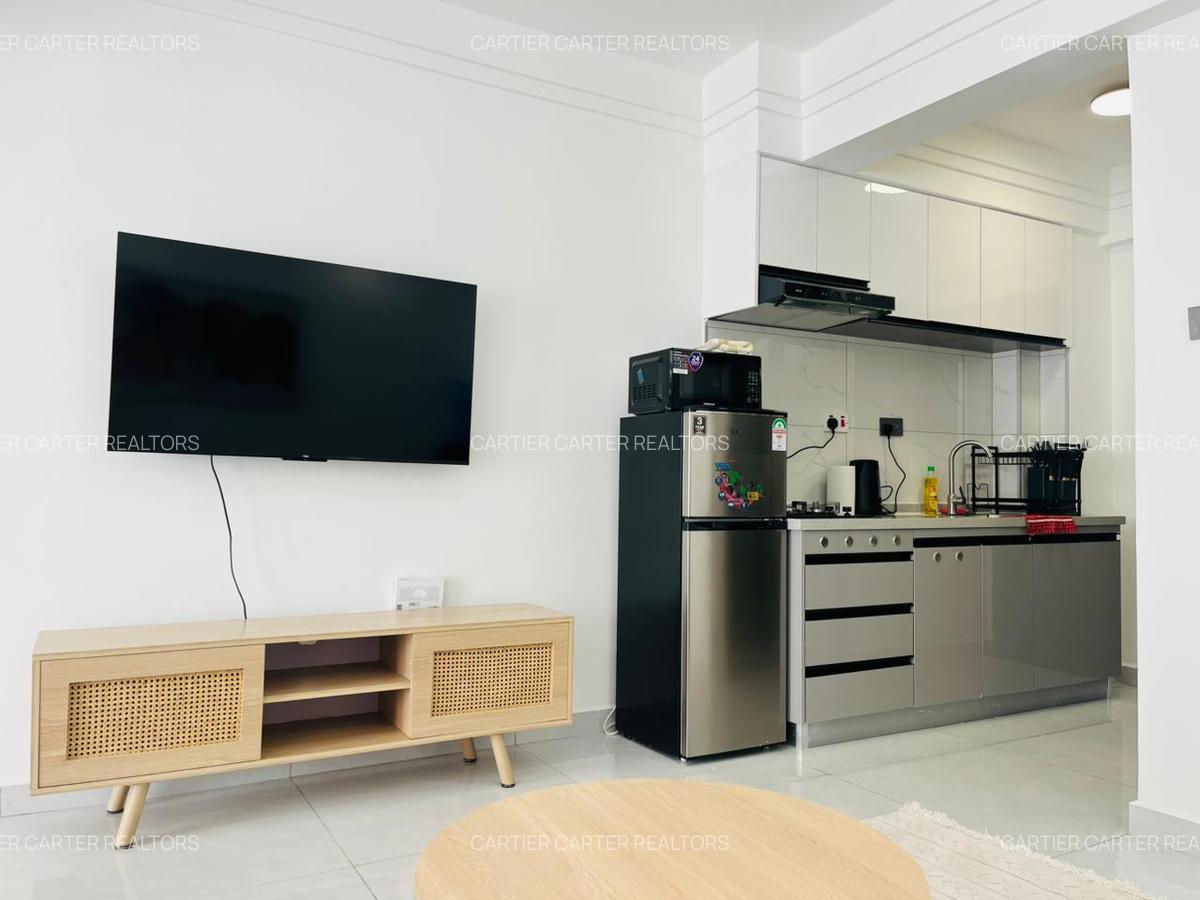 Serviced 1 Bed Apartment with En Suite in Westlands Area - 12