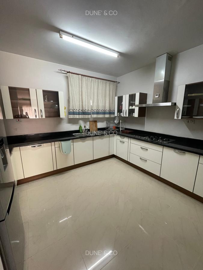 Serviced 2 Bed Apartment with En Suite in Kileleshwa - 8