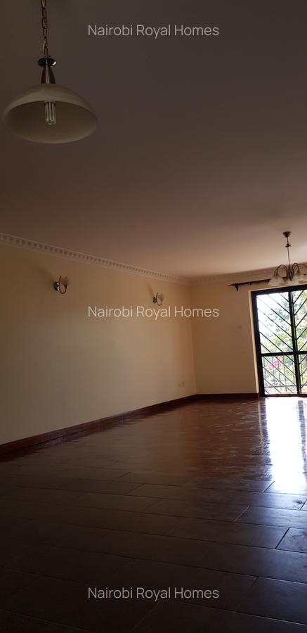 4 Bed Apartment with En Suite at Valley Arcade - 11