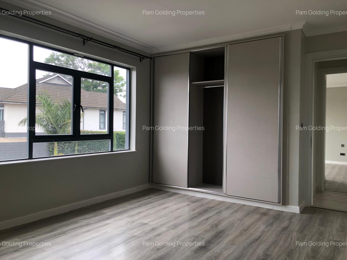 4 Bed Villa with En Suite in Runda - 17