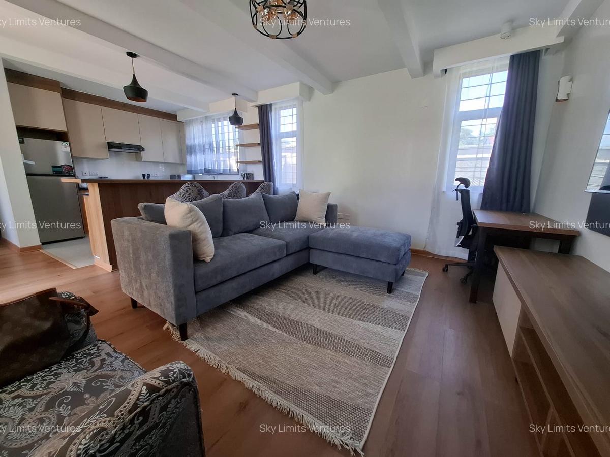 2 Bed Townhouse with En Suite in Ridgeways - 3