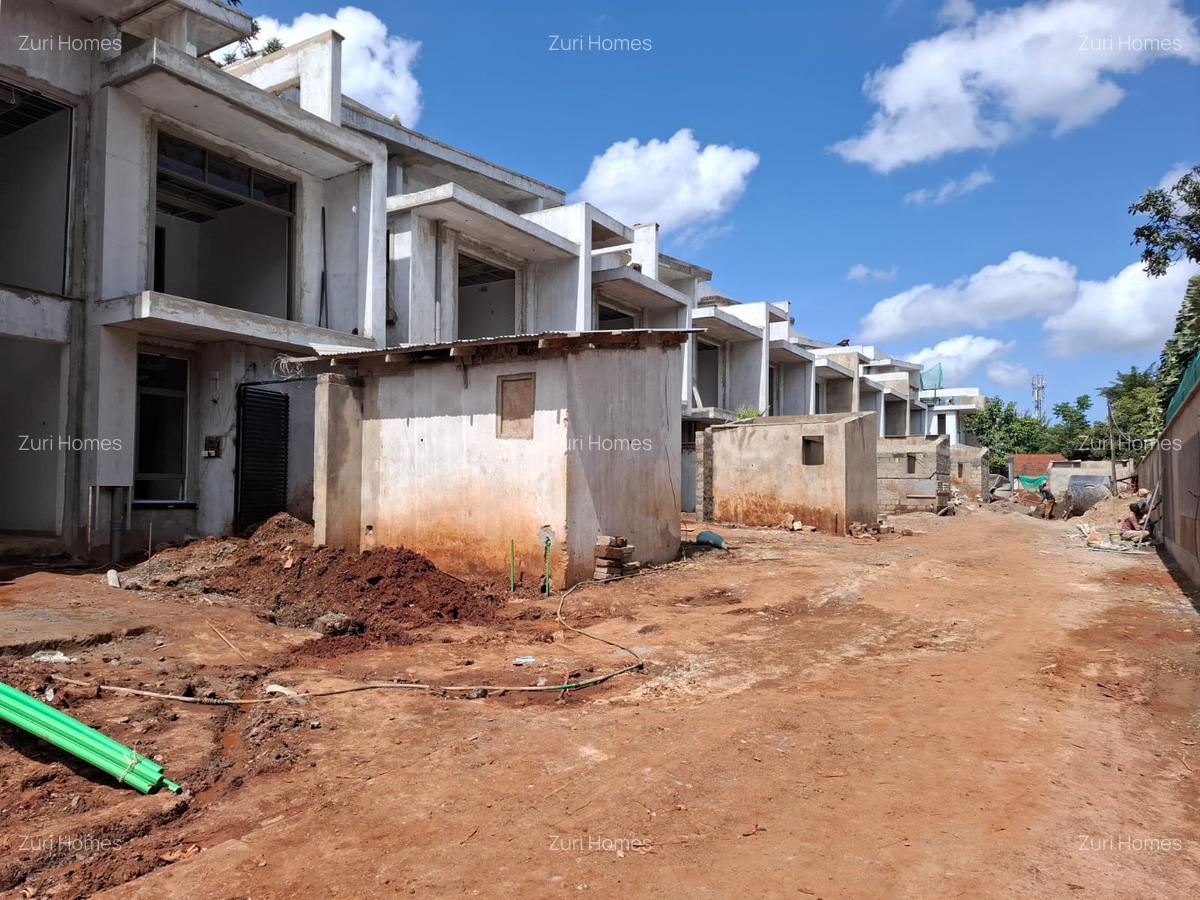 5 Bed Townhouse with En Suite in Lavington - 5