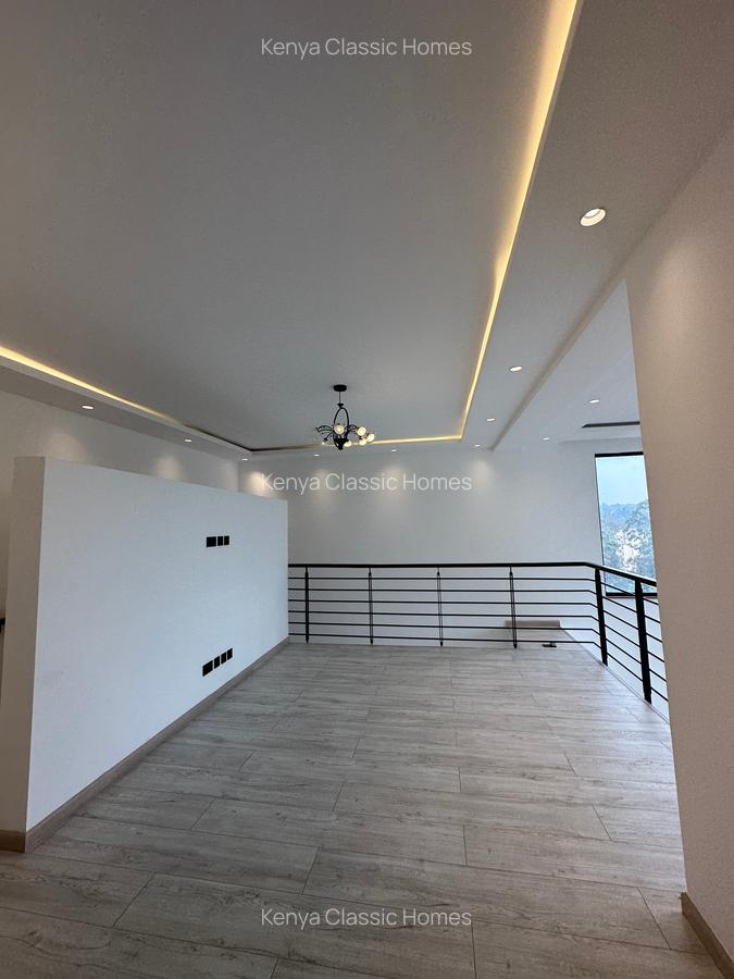 4 Bed Apartment with En Suite at Riverside - 6