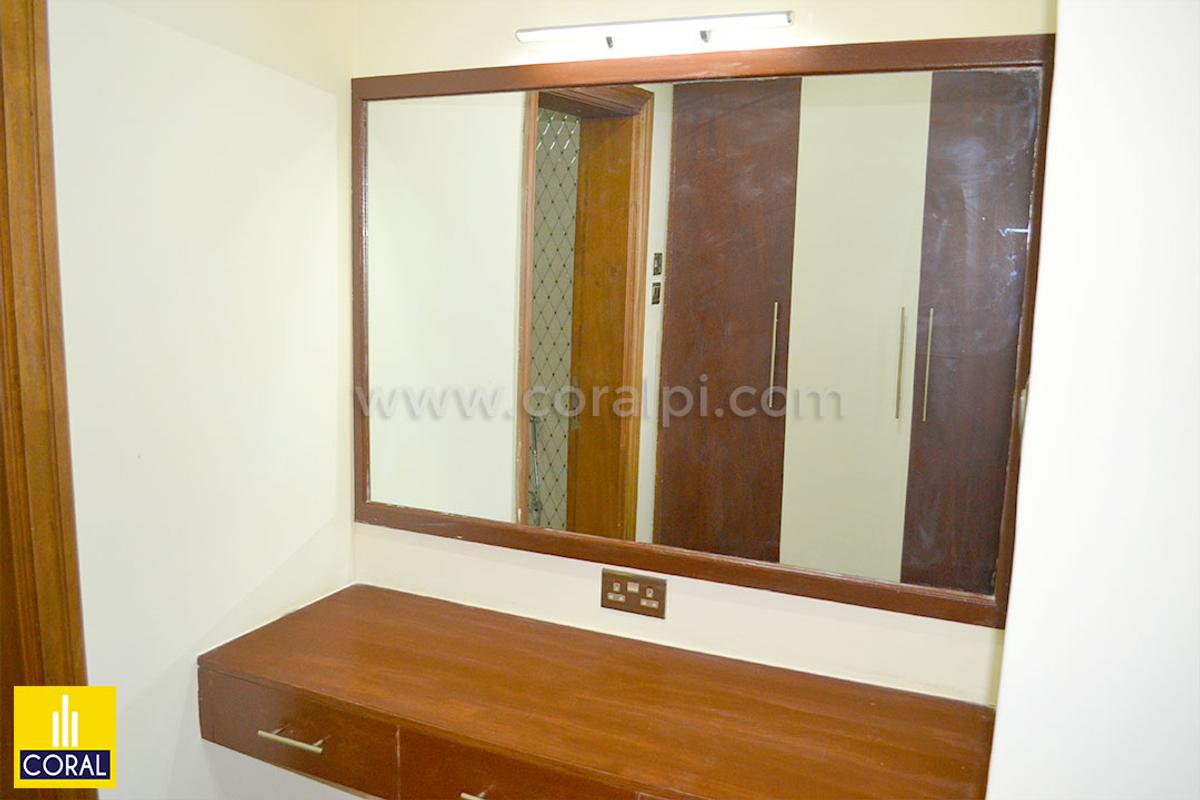 Furnished 3 Bed Apartment with En Suite in Kilimani - 12