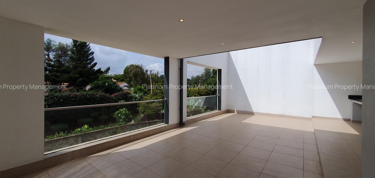 5 Bed Townhouse with En Suite in Kyuna - 19