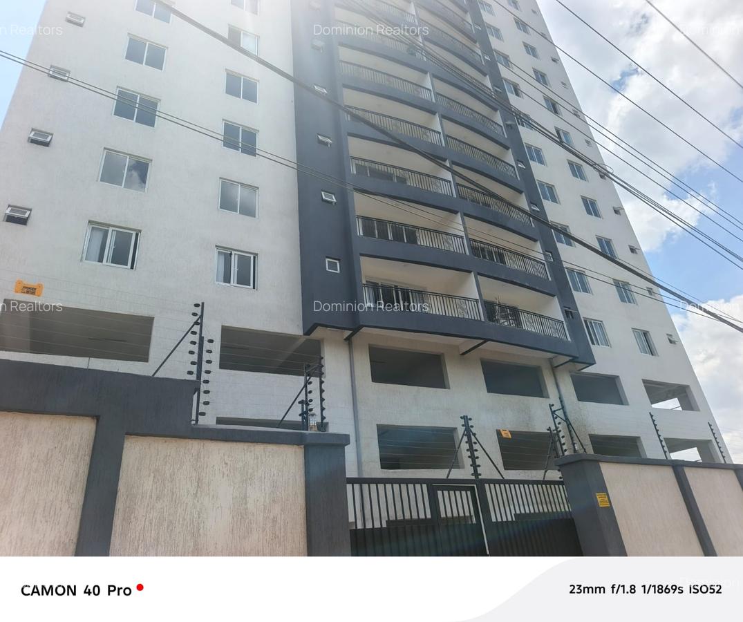3 Bed Apartment with En Suite in Parklands - 1