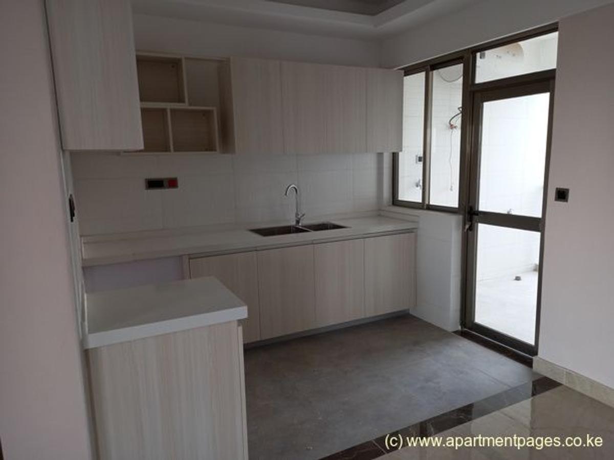 3 Bed Apartment with En Suite in Kilimani - 5