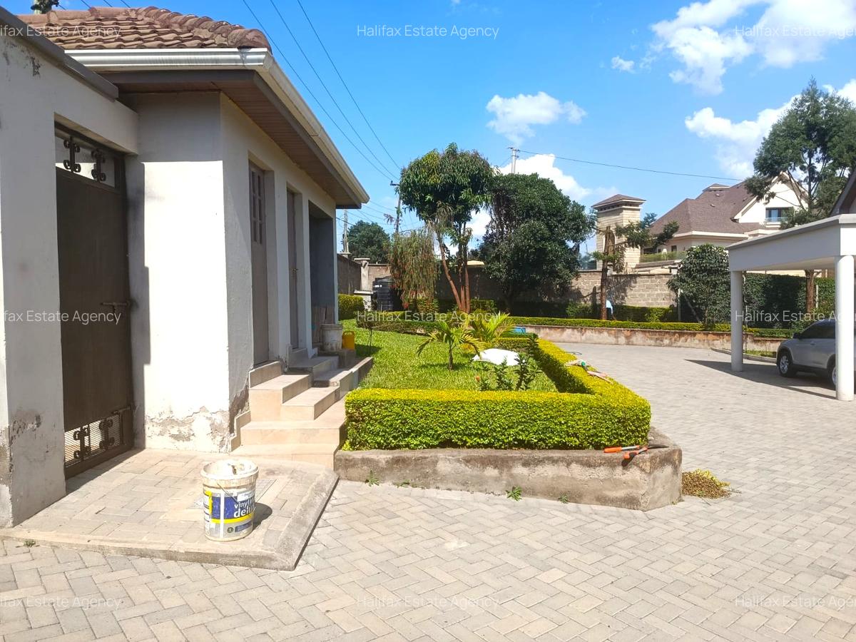 6 Bed House with En Suite in Runda - 9