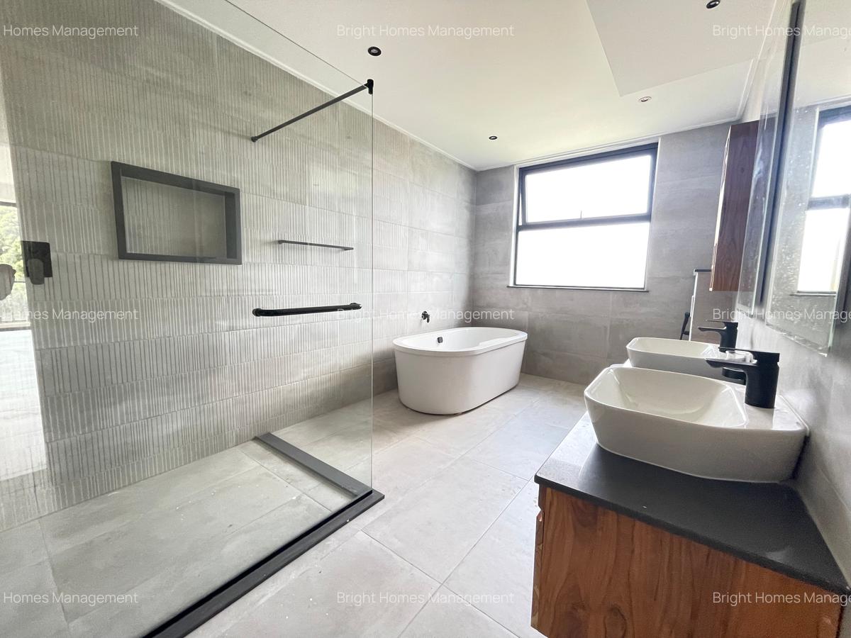 Serviced 4 Bed Apartment with En Suite in Spring Valley - 6