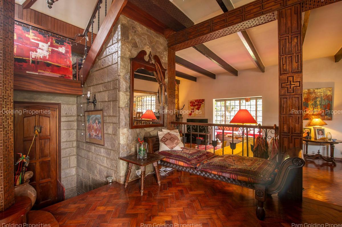 6 Bed House in Runda - 5