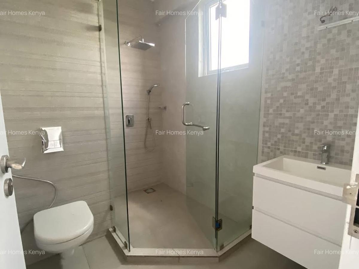 2 Bed Apartment with En Suite at Nyeri Road - 4