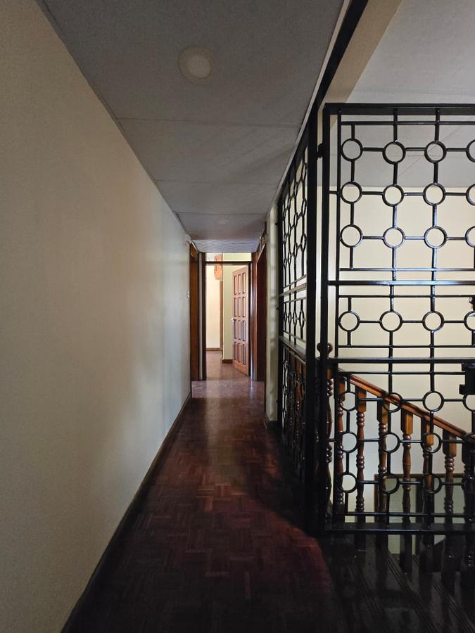 5 Bed House with En Suite at Ring Road - 14
