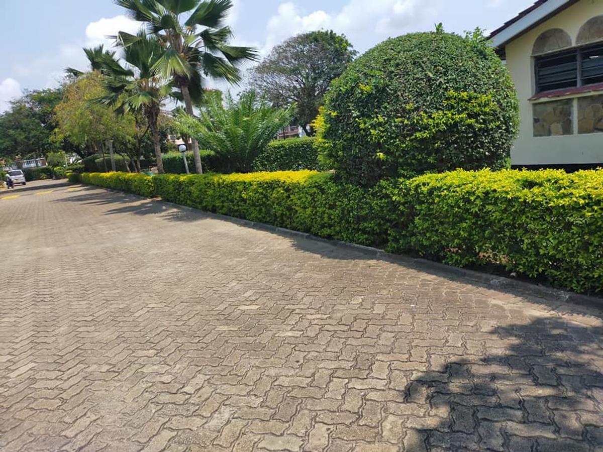 4 Bed Apartment with En Suite in Nyali Area - 3