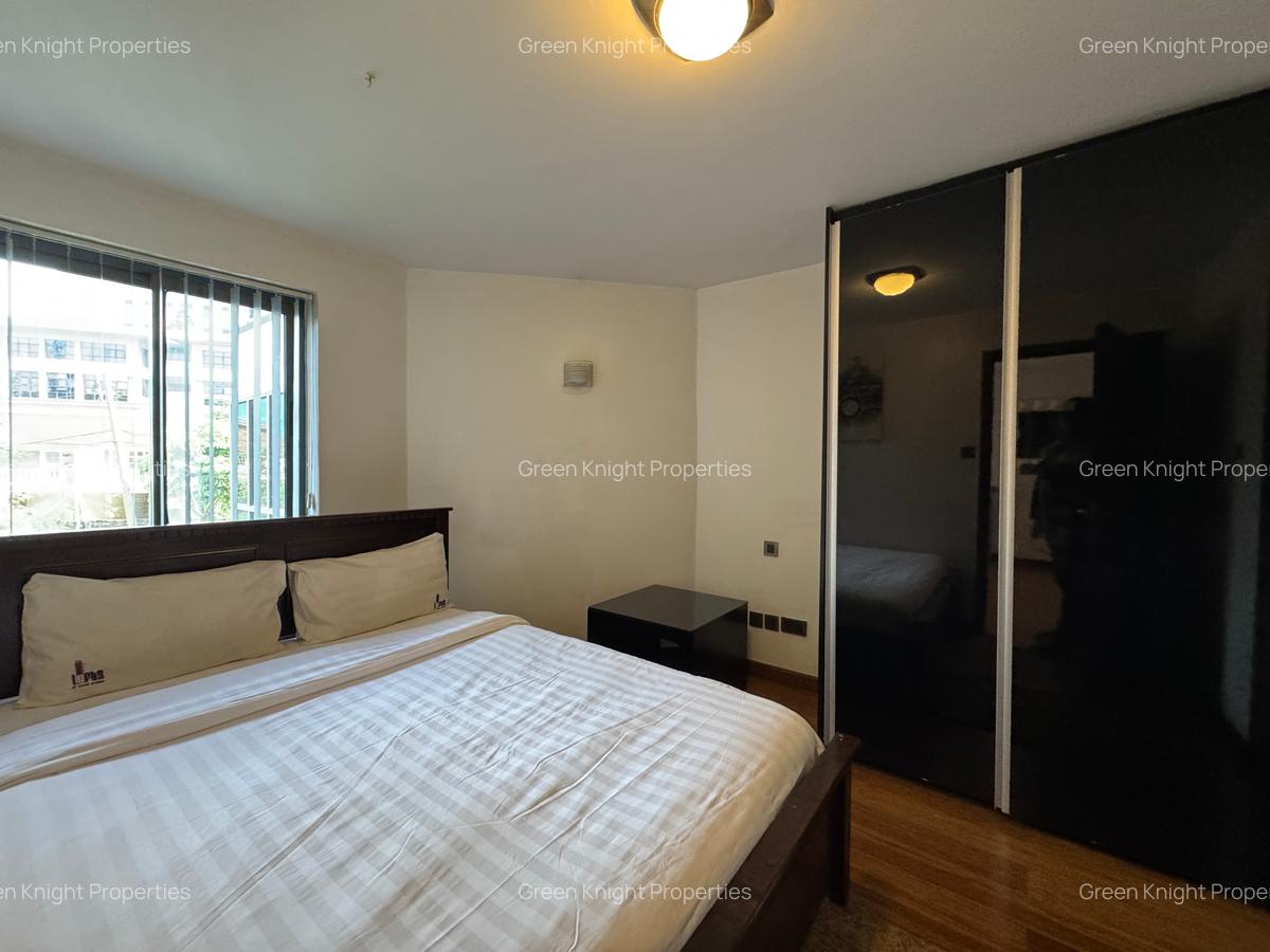 Serviced 2 Bed Apartment with En Suite in Kilimani - 12
